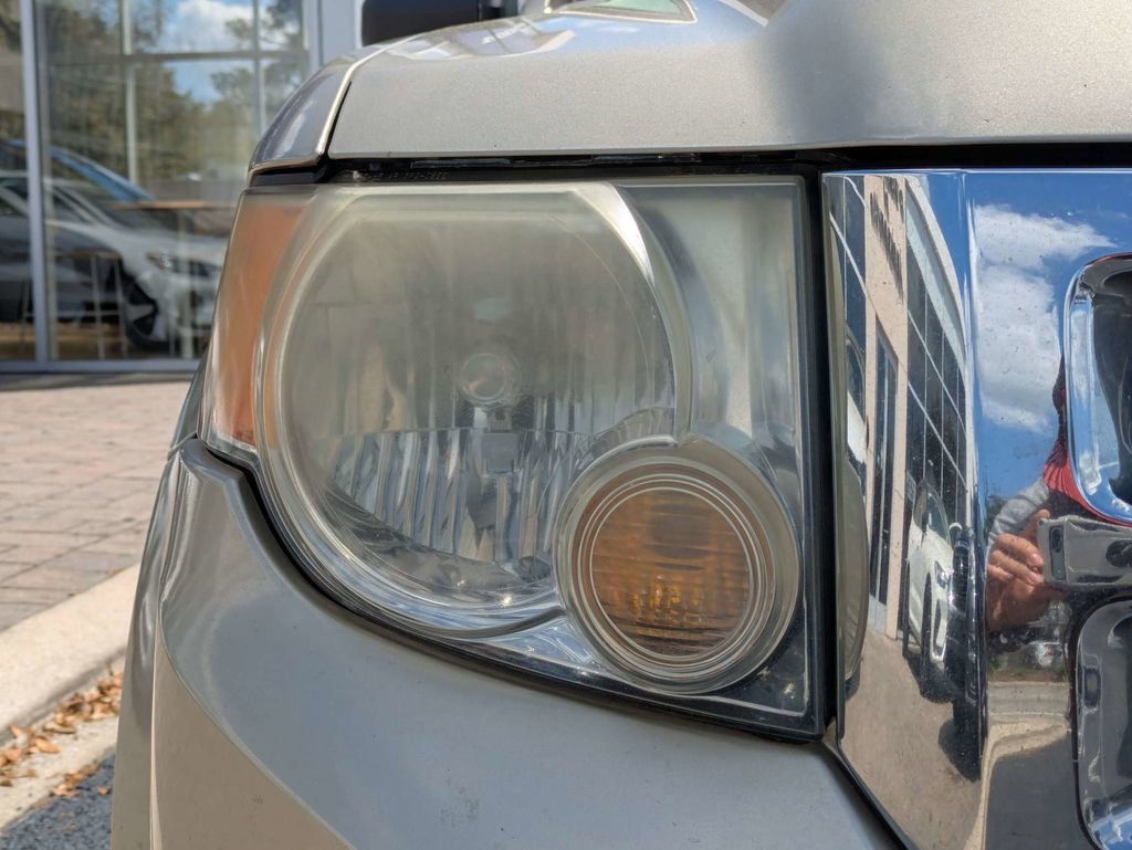 Used 2010 Ford Escape XLS image 10