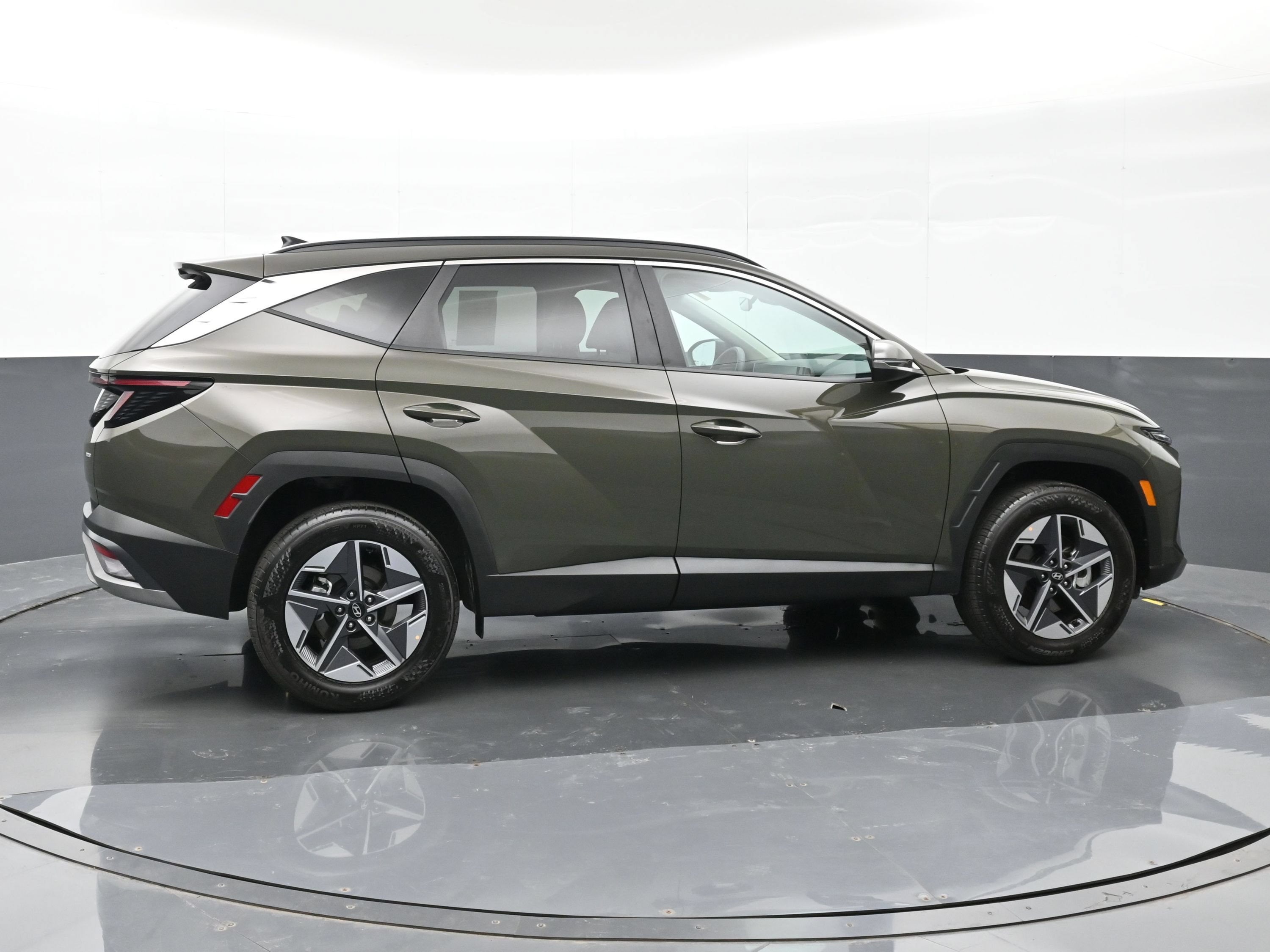 Certified 2026 Hyundai Tucson SEL AWD/4WD image 5