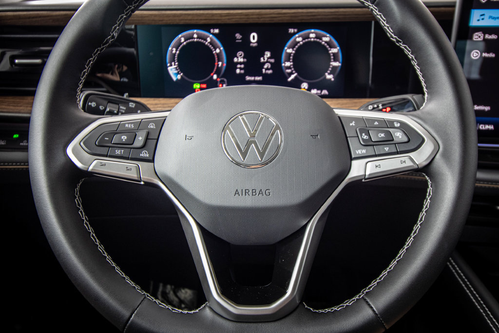 New 2027 Volkswagen Atlas SE FWD image 36