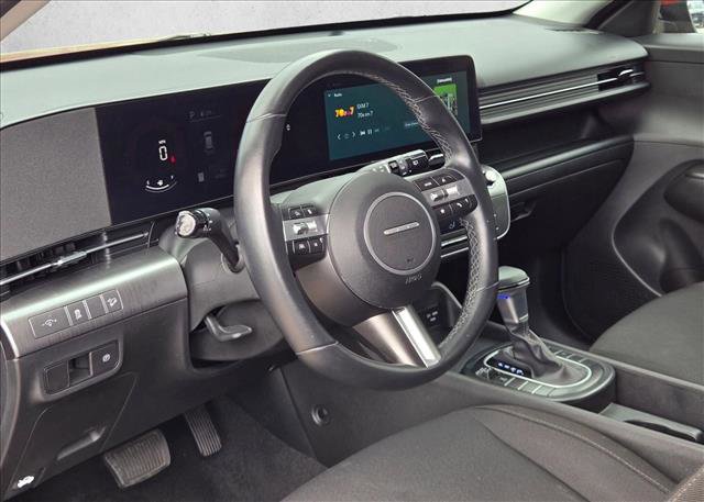 Used 2025 Hyundai Kona SEL image 9
