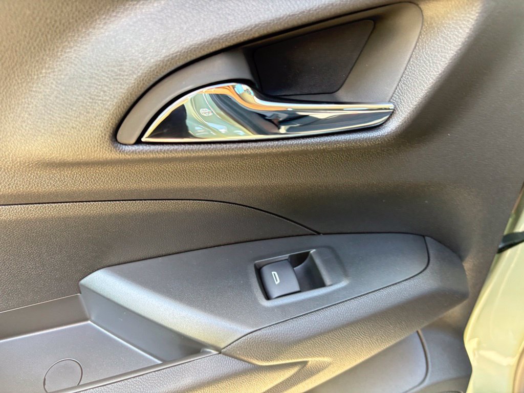New 2026 Chevrolet Trax ACTIV w/ Sunroof Package FWD image 40