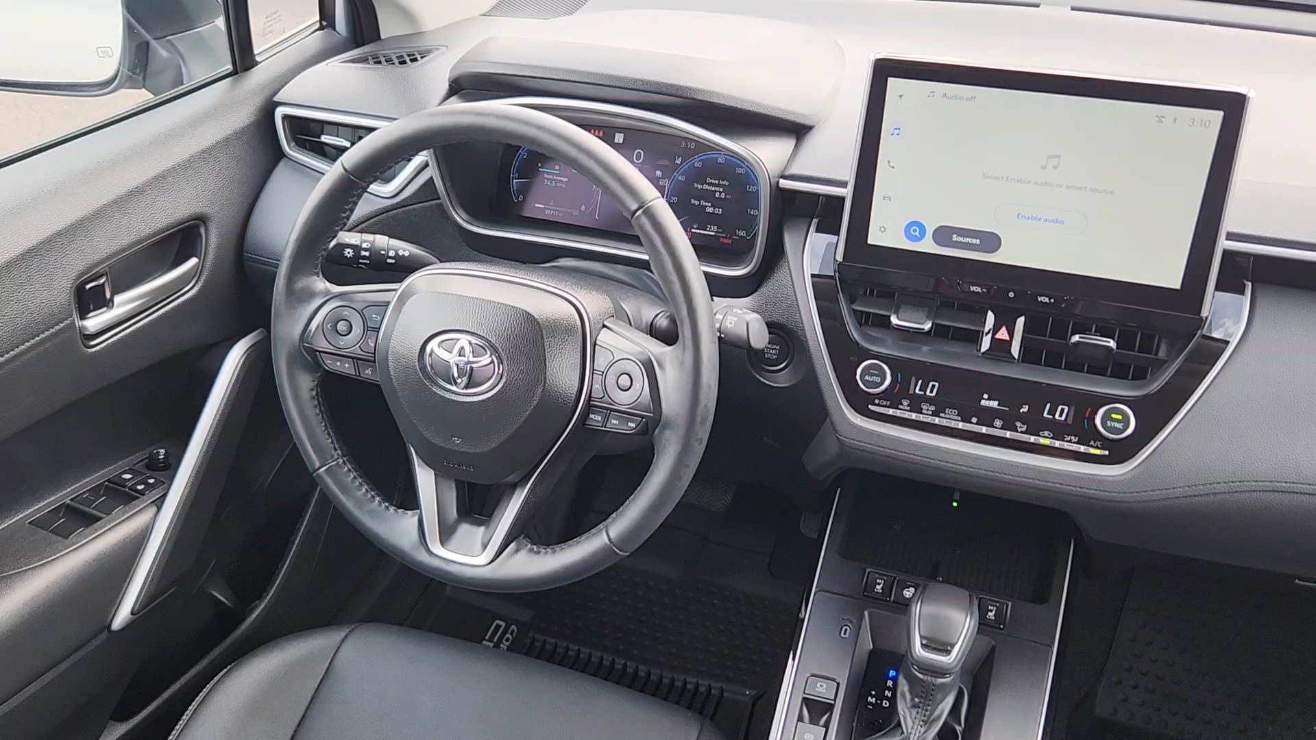 Certified 2026 Toyota Corolla Cross XLE AWD/4WD image 5