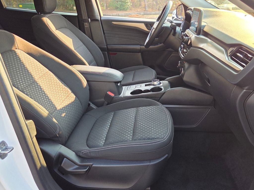 Used 2024 Ford Escape Active image 15
