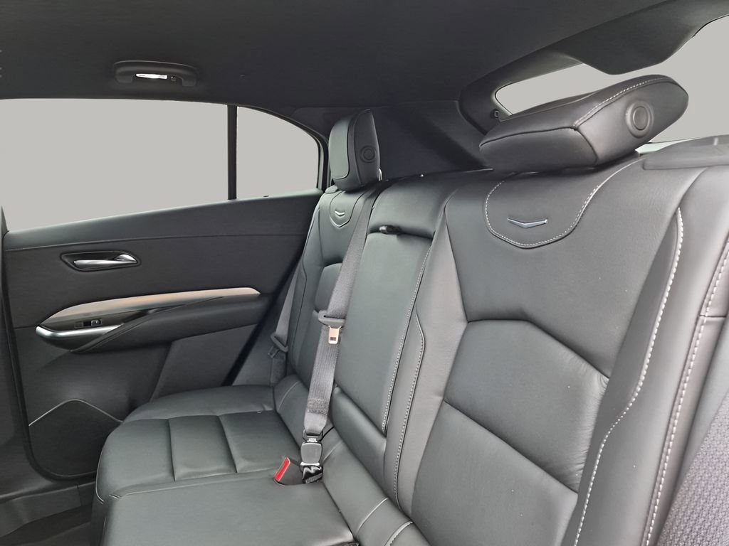 Certified 2021 Cadillac XT4 Premium Luxury w/ LPO, Radiant Package image 19