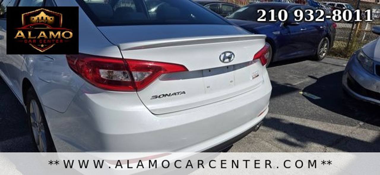 Used 2016 Hyundai Sonata SE w/ Cargo Package FWD image 11