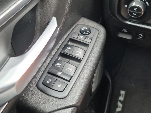 Used 2019 RAM 1500 Big Horn AWD/4WD image 13