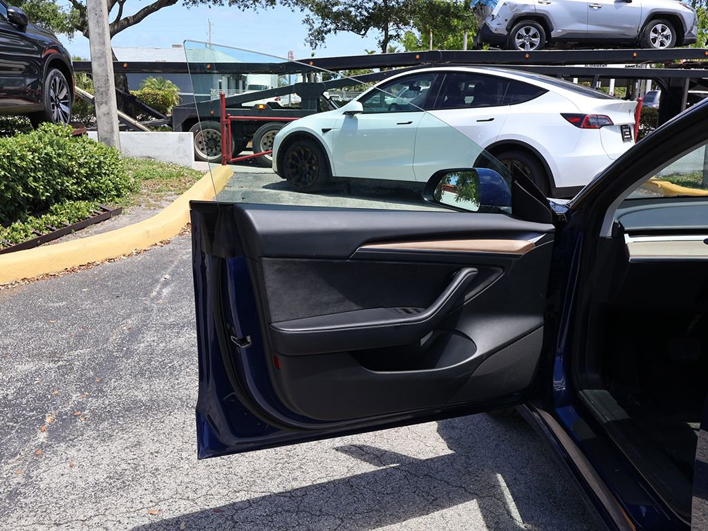 Used 2023 Tesla Model 3 Standard Range RWD image 24