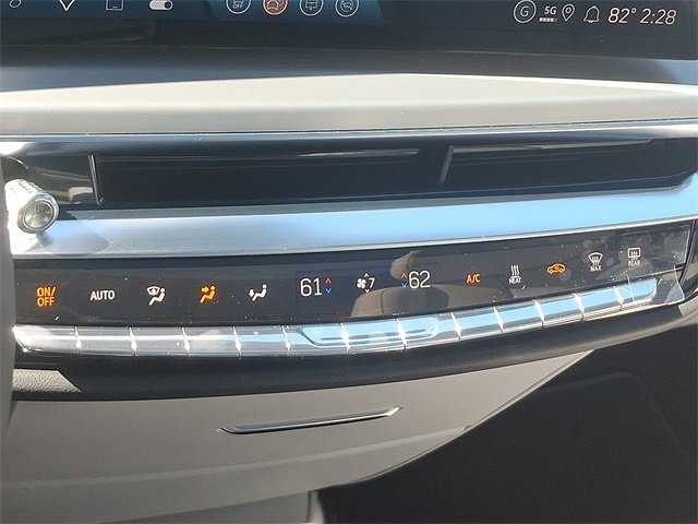 New 2026 Cadillac Lyriq Luxury image 14