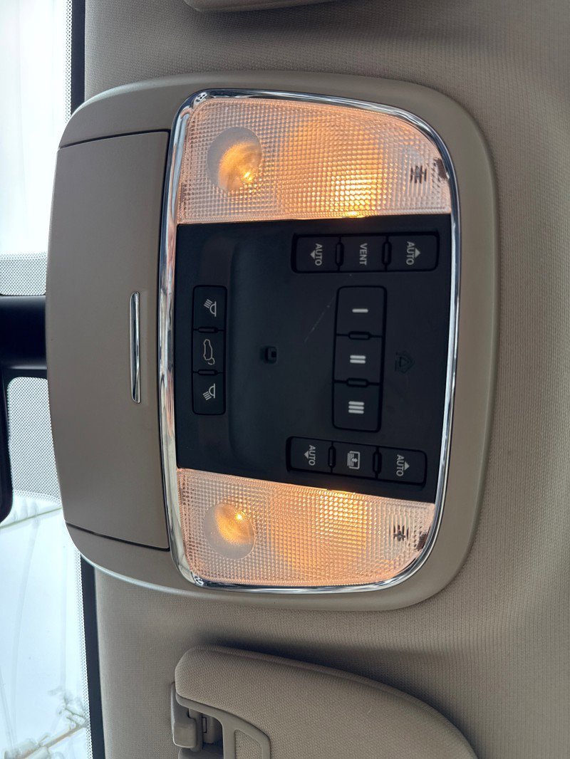 Used 2015 Jeep Grand Cherokee Overland w/ Advanced Technology Group image 50