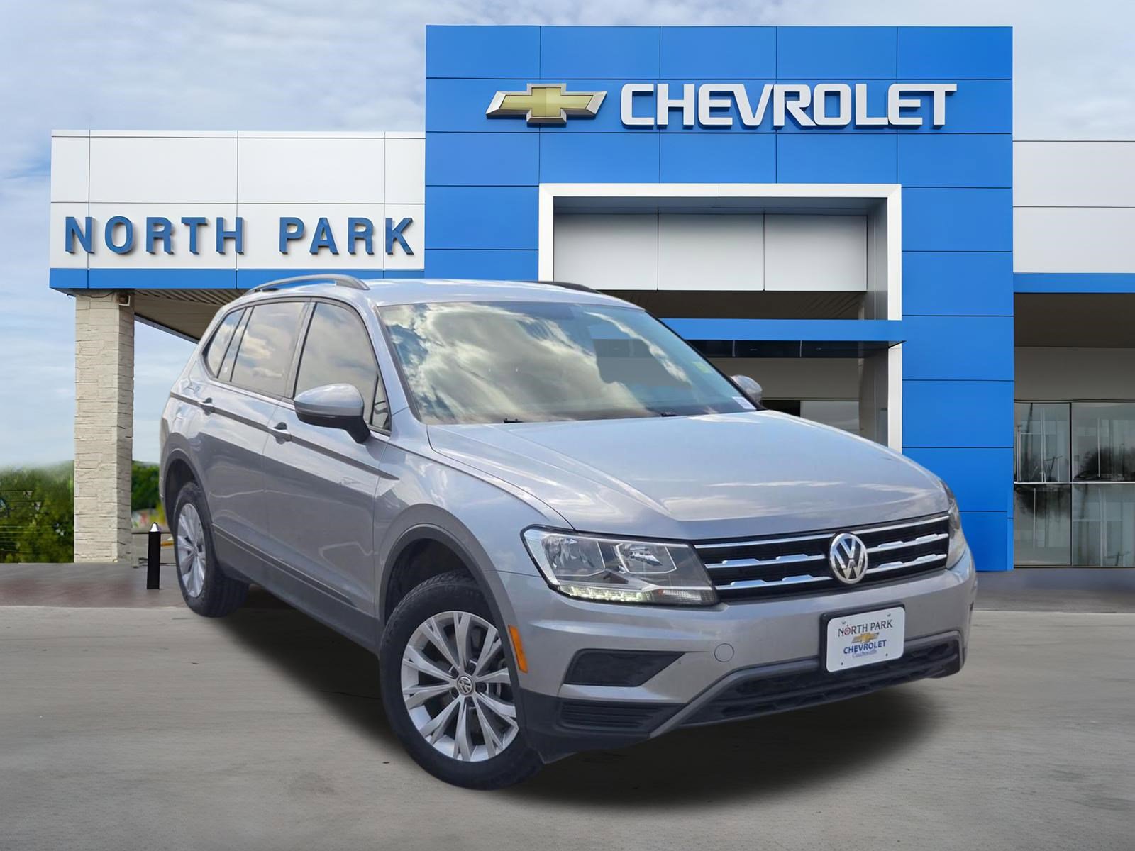 Used 2020 Volkswagen Tiguan S FWD image 1