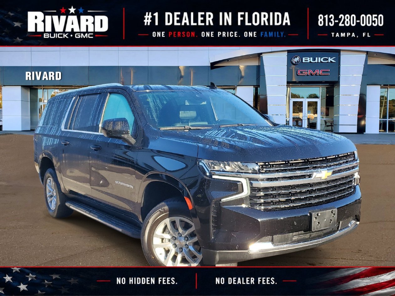 Used 2024 Chevrolet Suburban LT RWD image 1