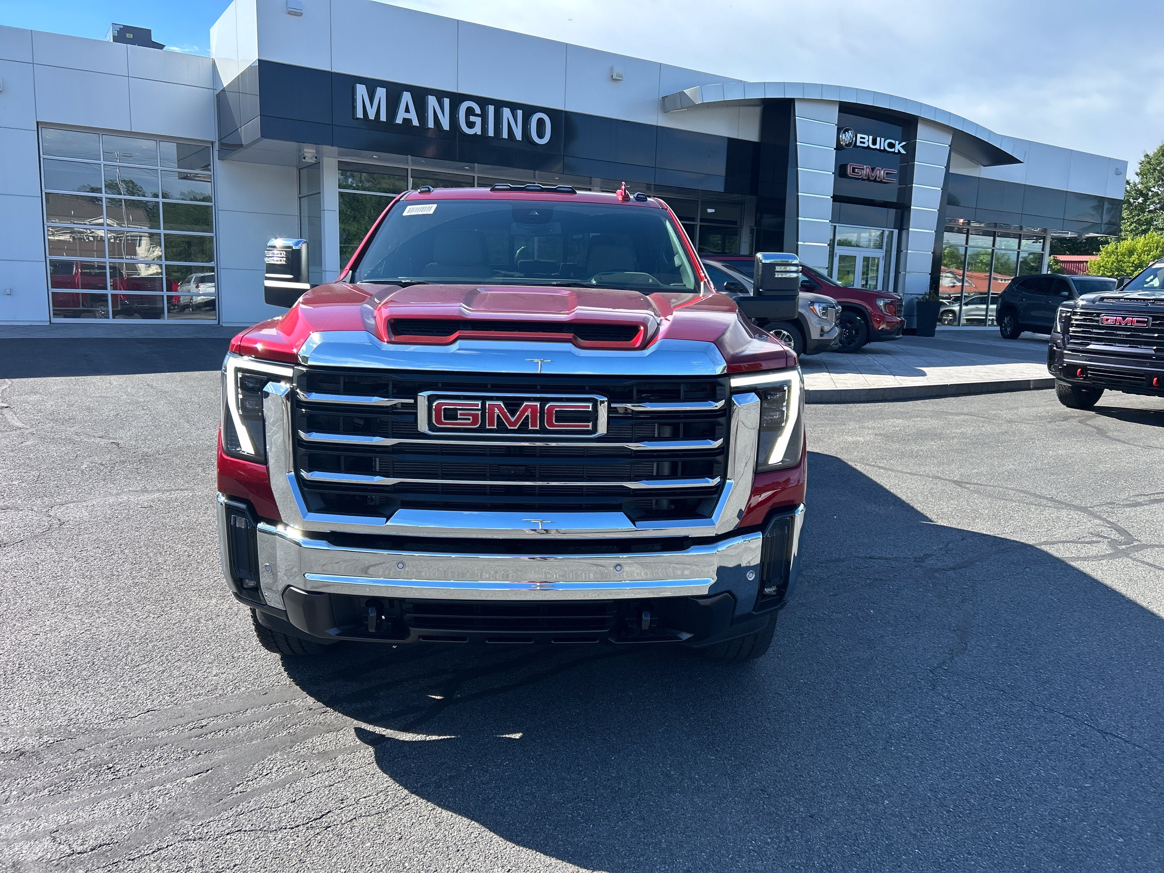 New 2026 GMC Sierra 2500 SLT w/ SLT Premium Package AWD/4WD image 17