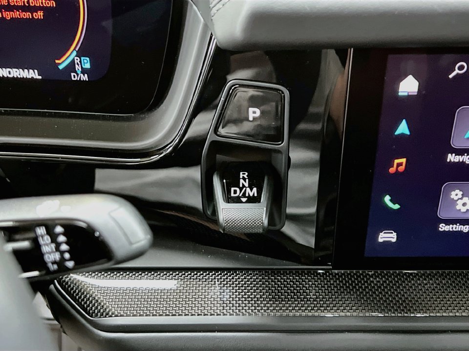 Certified 2025 Porsche Cayenne GTS AWD/4WD image 19