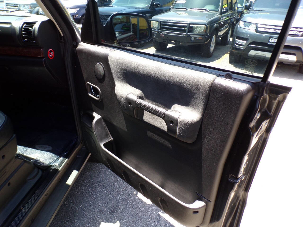 Used 2003 Land Rover Discovery SE image 10