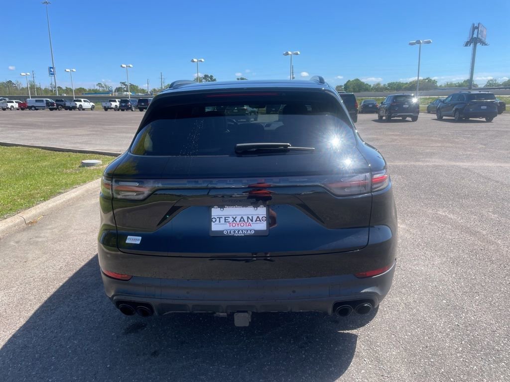 Used 2019 Porsche Cayenne image 6