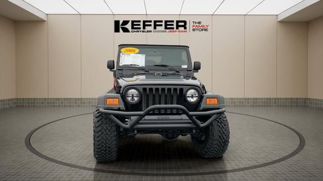 Used 2006 Jeep Wrangler Rubicon w/ Security Group AWD/4WD image 9