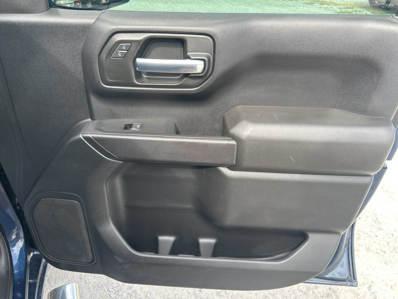 Used 2021 Chevrolet Silverado 1500 Custom image 17