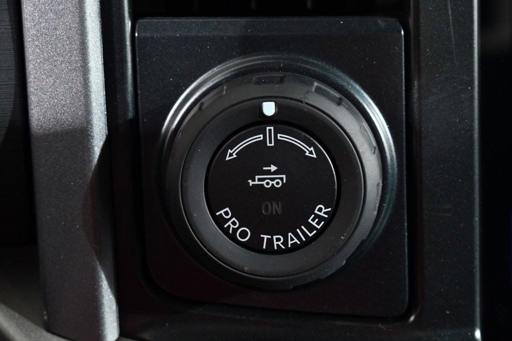 New 2025 Ford F150 XLT w/ Equipment Group 302A MID image 31