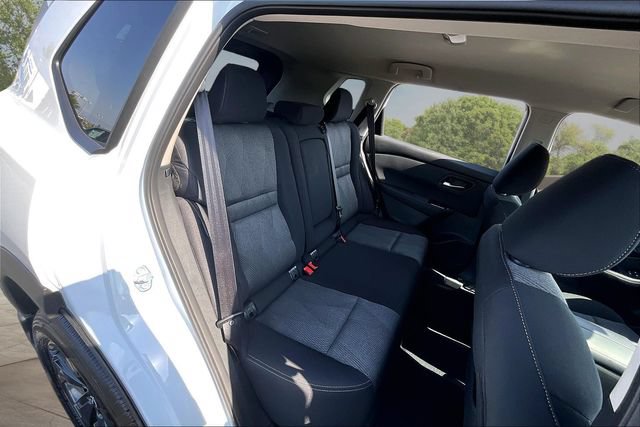 New 2026 Nissan Rogue SV FWD image 8