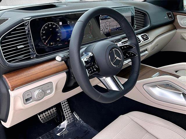 New 2026 Mercedes-Benz GLS 580 4MATIC image 8