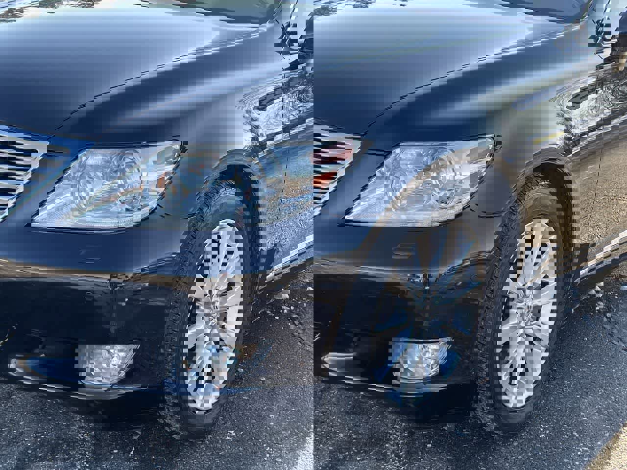 Used 2012 Lexus LS 460 image 37