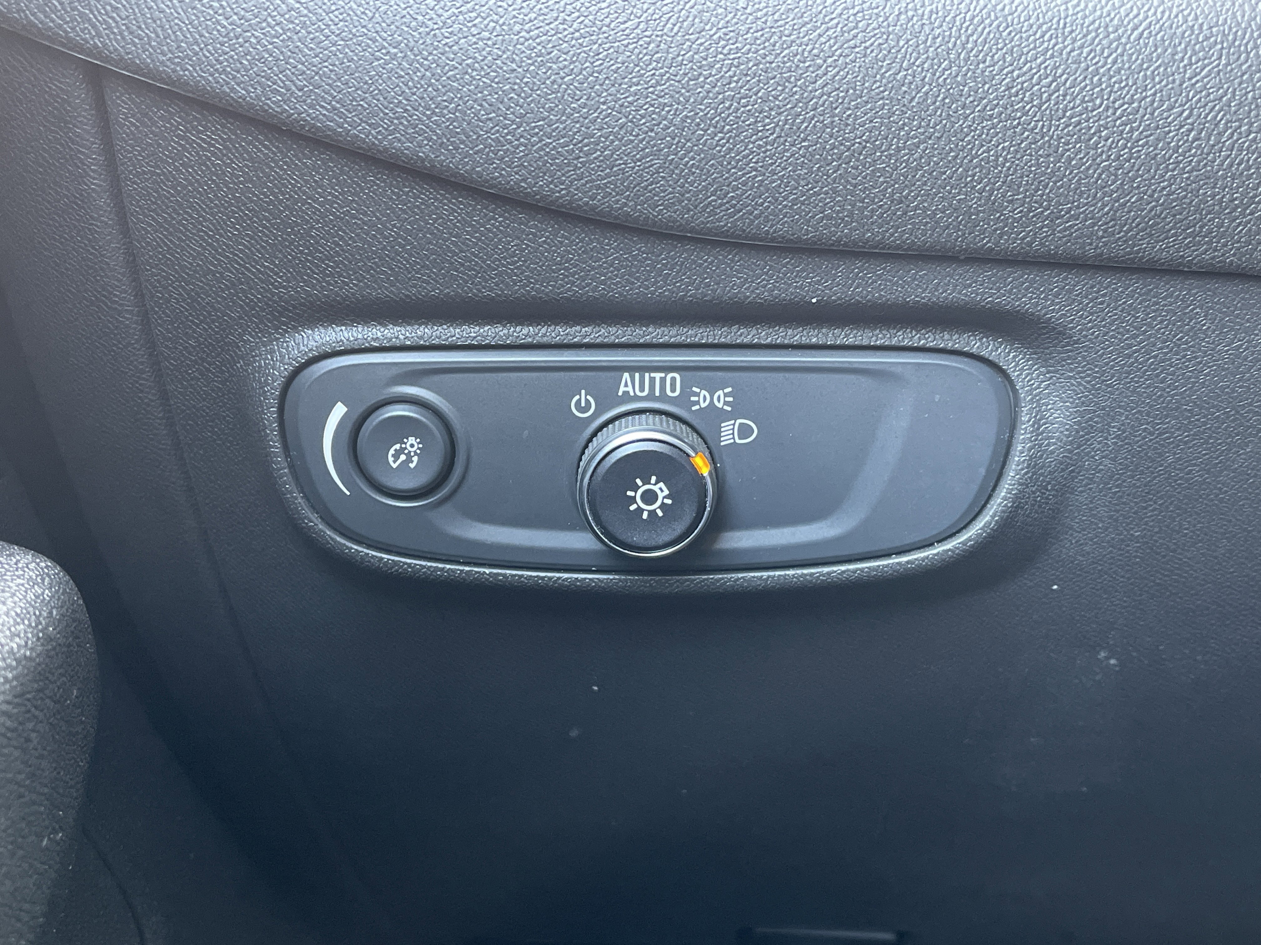 Used 2024 Chevrolet Equinox LT image 19