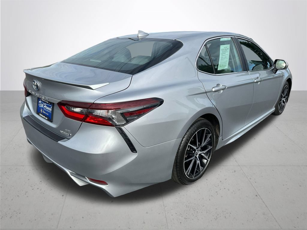 Used 2023 Toyota Camry SE FWD image 7