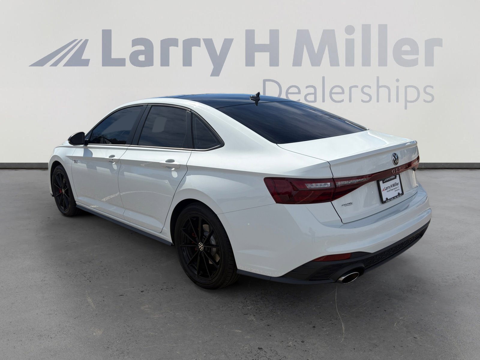 Used 2025 Volkswagen Jetta GLI Autobahn image 4