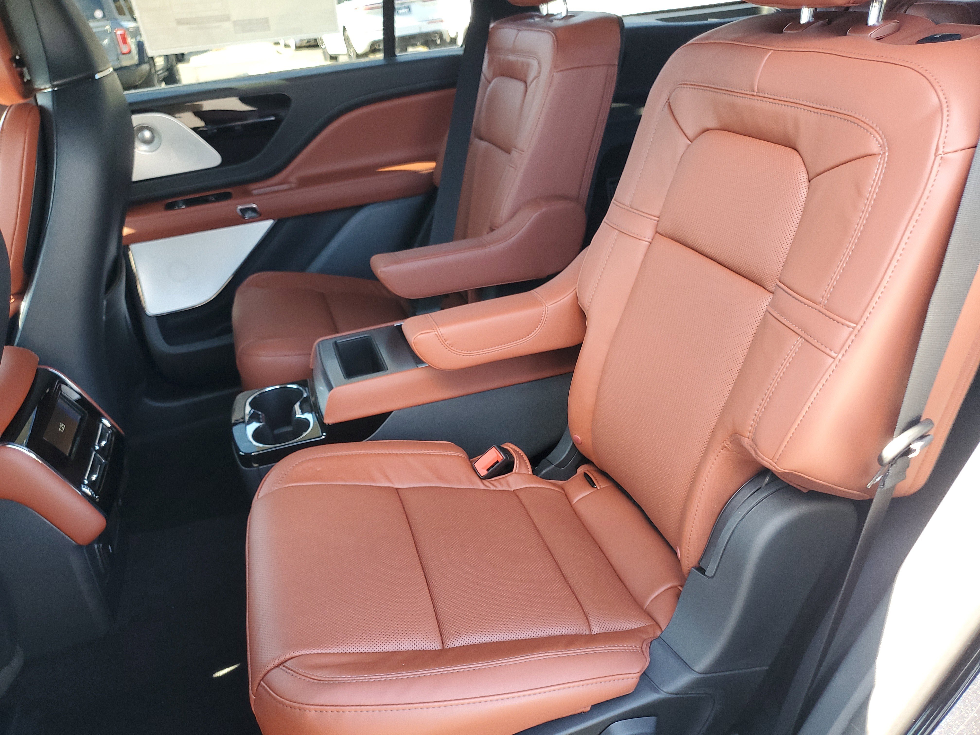 New 2025 Lincoln Aviator Reserve w/ Equipment Group 201A image 27