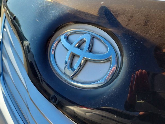 Used 2015 Toyota Sienna Limited image 11