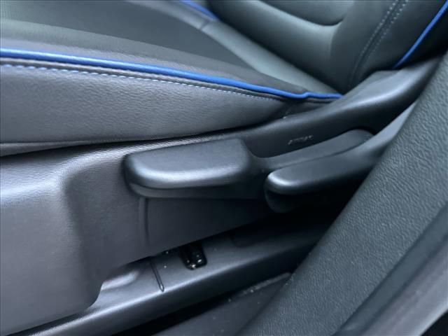 Certified 2025 Buick Encore GX Sport Touring w/ Advanced Technology Package image 19