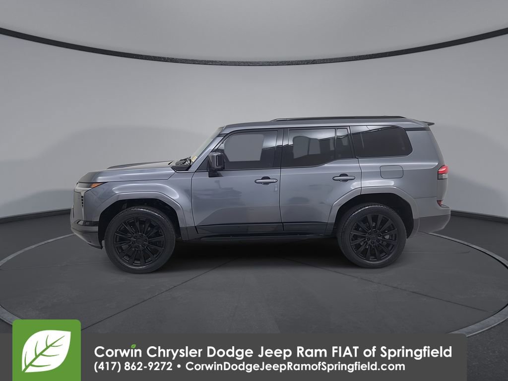 Used 2024 Lexus GX 550 w/ Accessory Package (2T) image 10