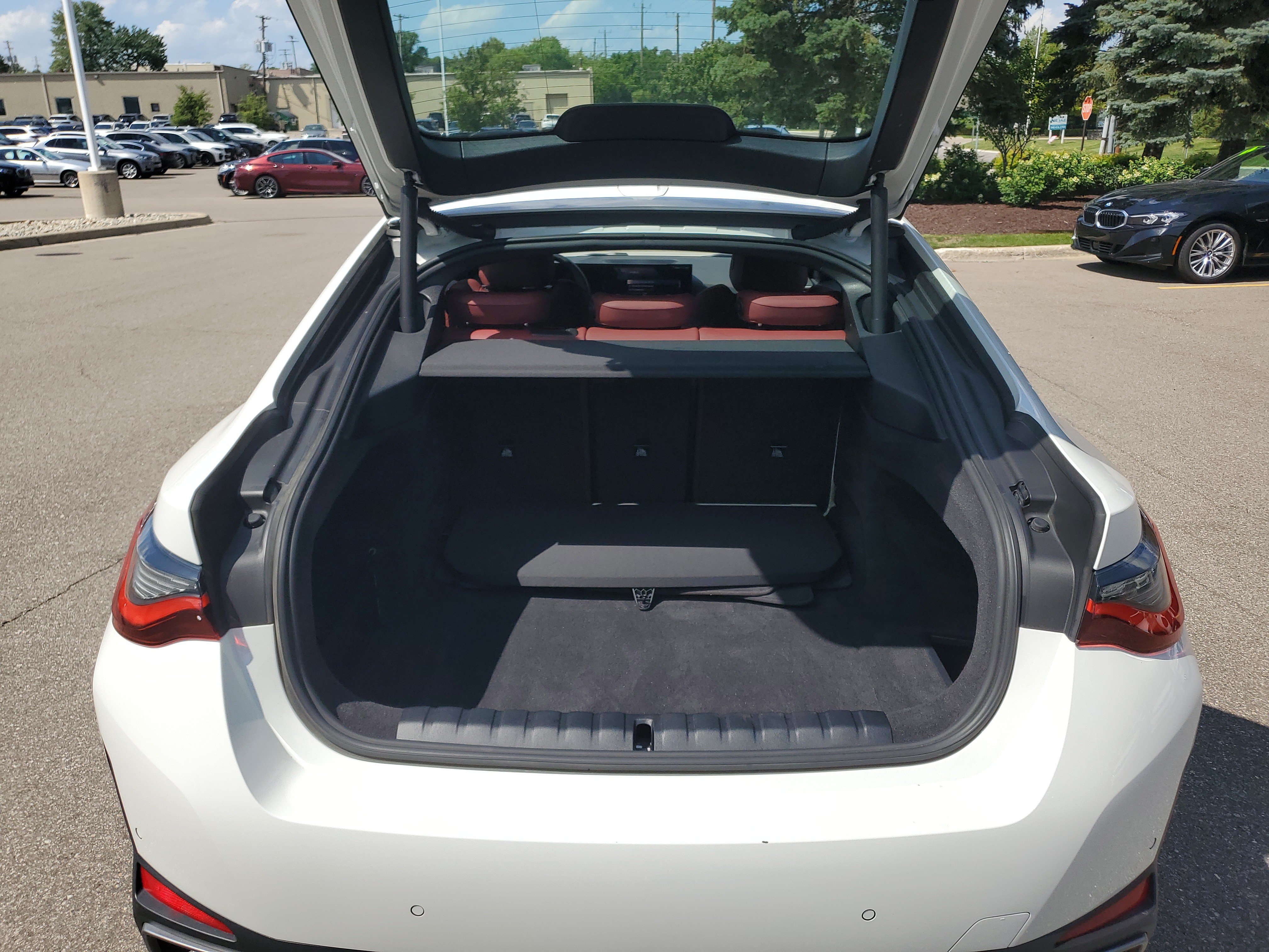 Certified 2023 BMW i4 eDrive35 w/ Premium Package RWD image 28
