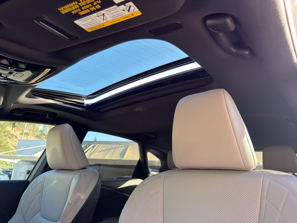 Used 2026 Lexus RX 350 Premium w/ Convenience Package FWD image 19