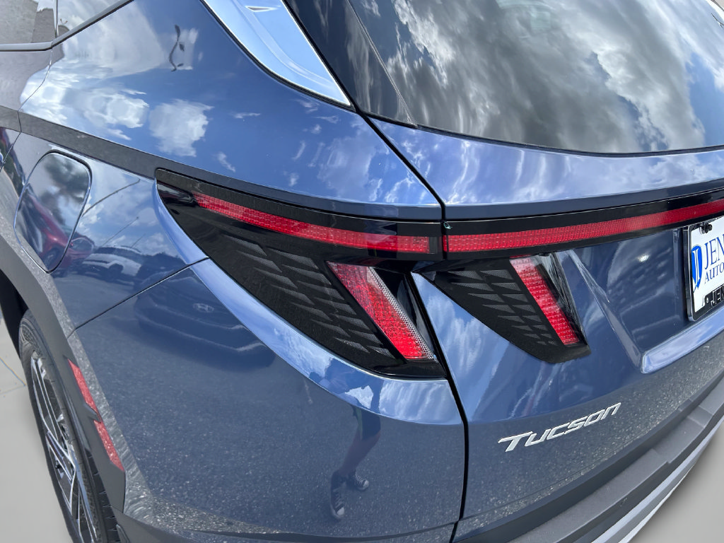 New 2026 Hyundai Tucson Limited w/ Tow & Go Package FWD image 14