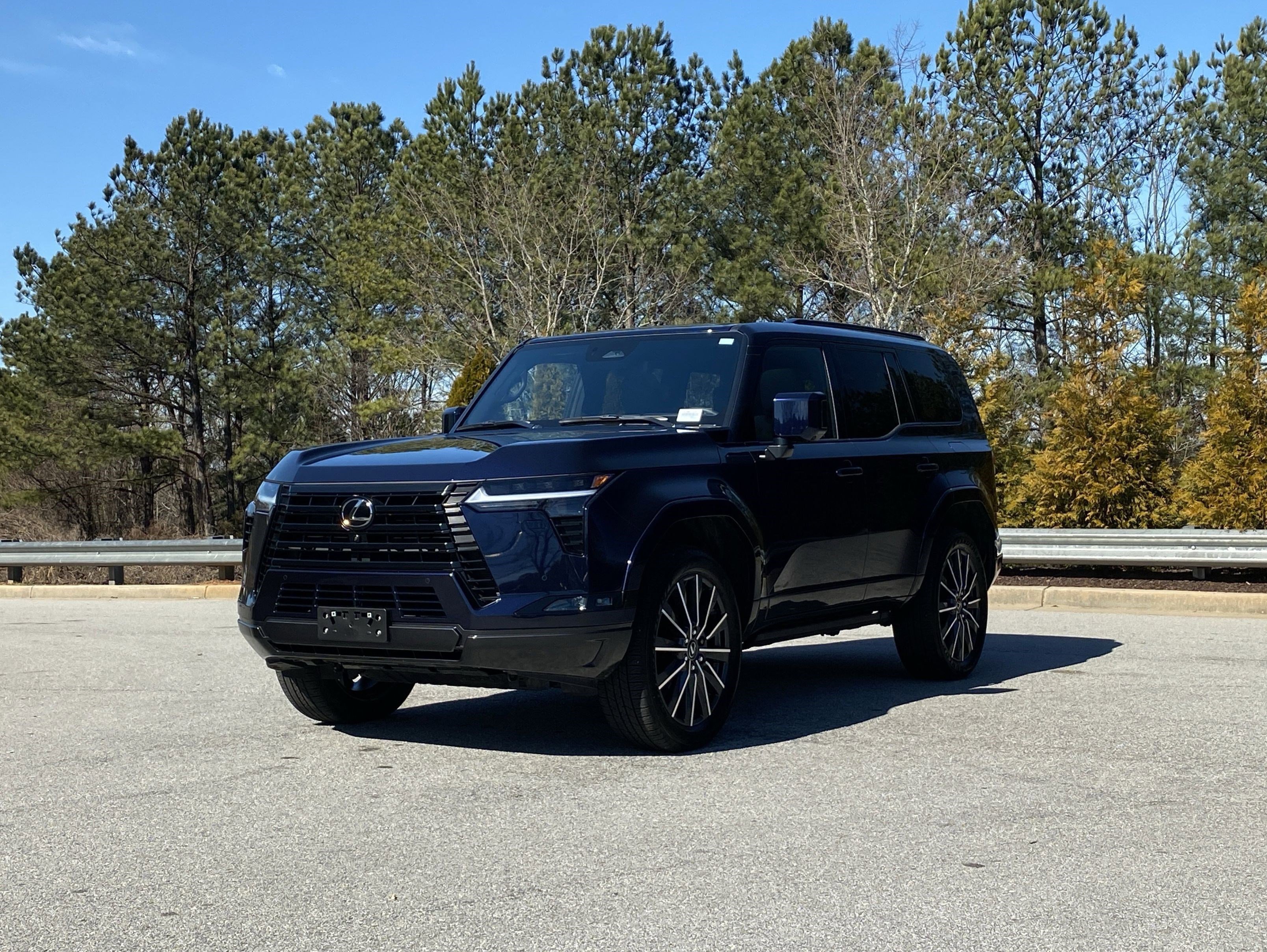 Used 2025 Lexus GX 550 w/ Accessory Package (2T) AWD/4WD image 14
