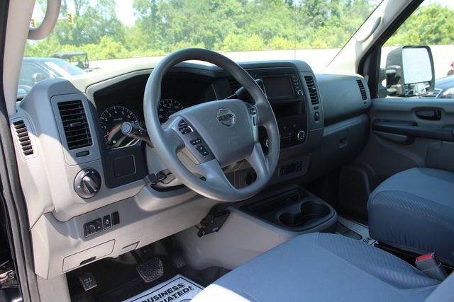 Used 2019 Nissan NV 3500 SL w/ Navigation Package RWD image 16