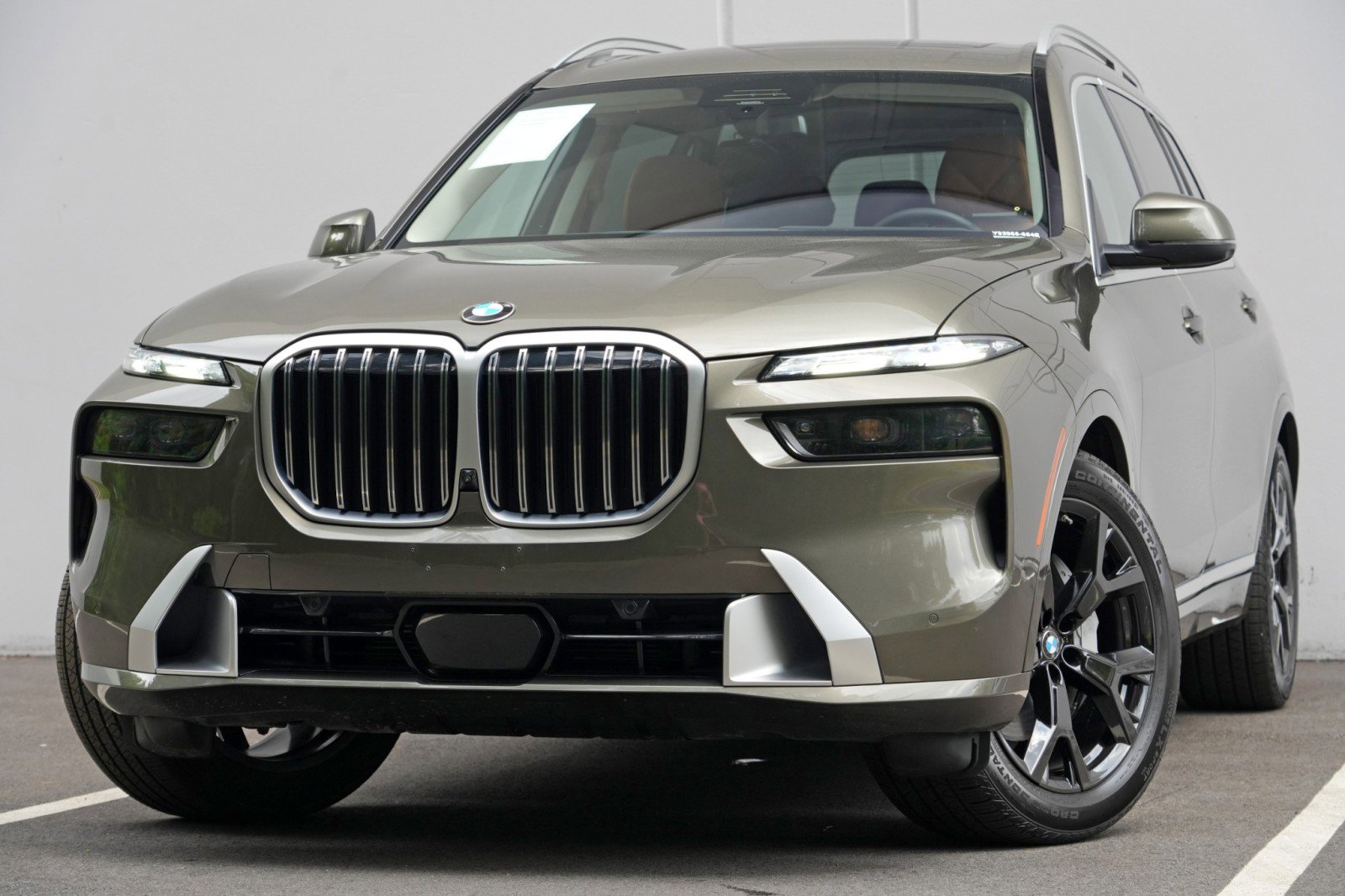 Used 2025 BMW X7 xDrive40i AWD/4WD image 3
