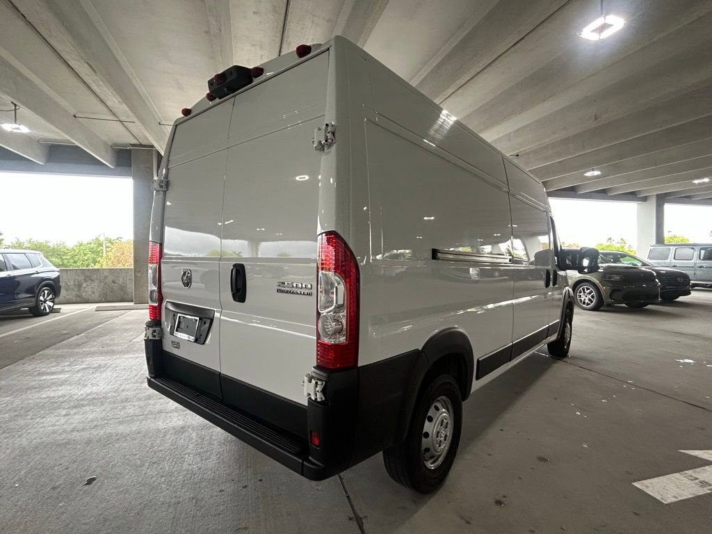 Used 2023 RAM ProMaster 2500 image 5