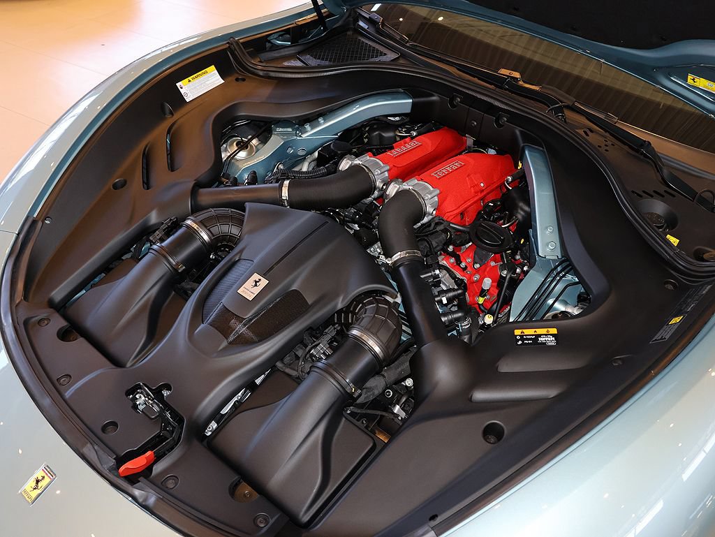 Certified 2024 Ferrari Roma Spider RWD image 83