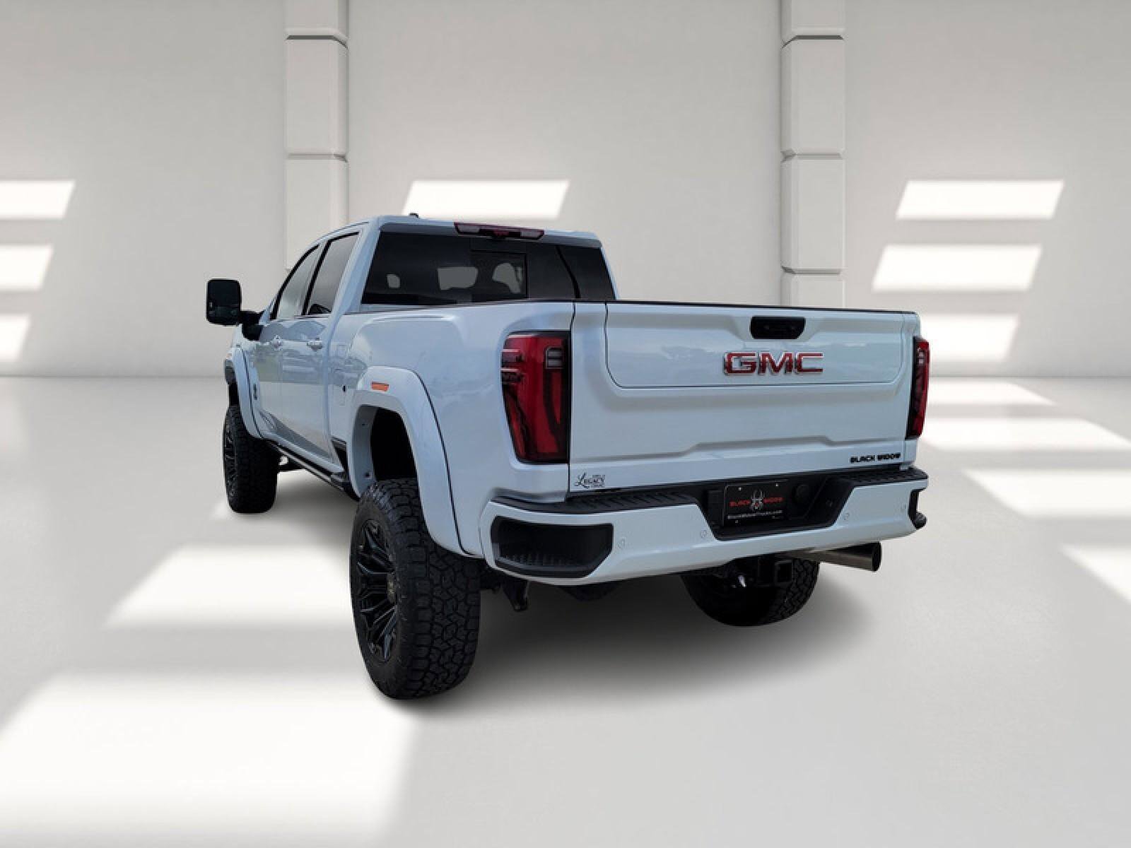 New 2026 GMC Sierra 2500 Denali w/ Denali Reserve Package image 5
