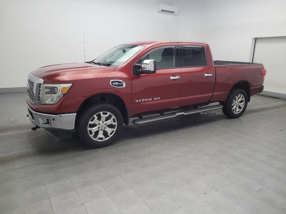 Used 2017 Nissan Titan SL image 2