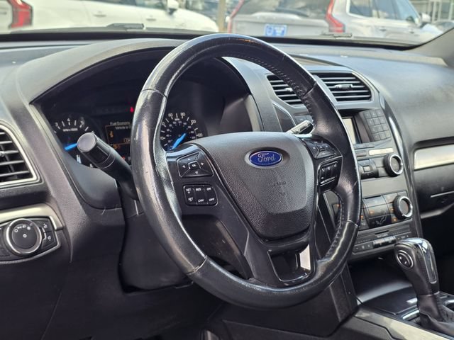 Used 2018 Ford Explorer XLT FWD image 24