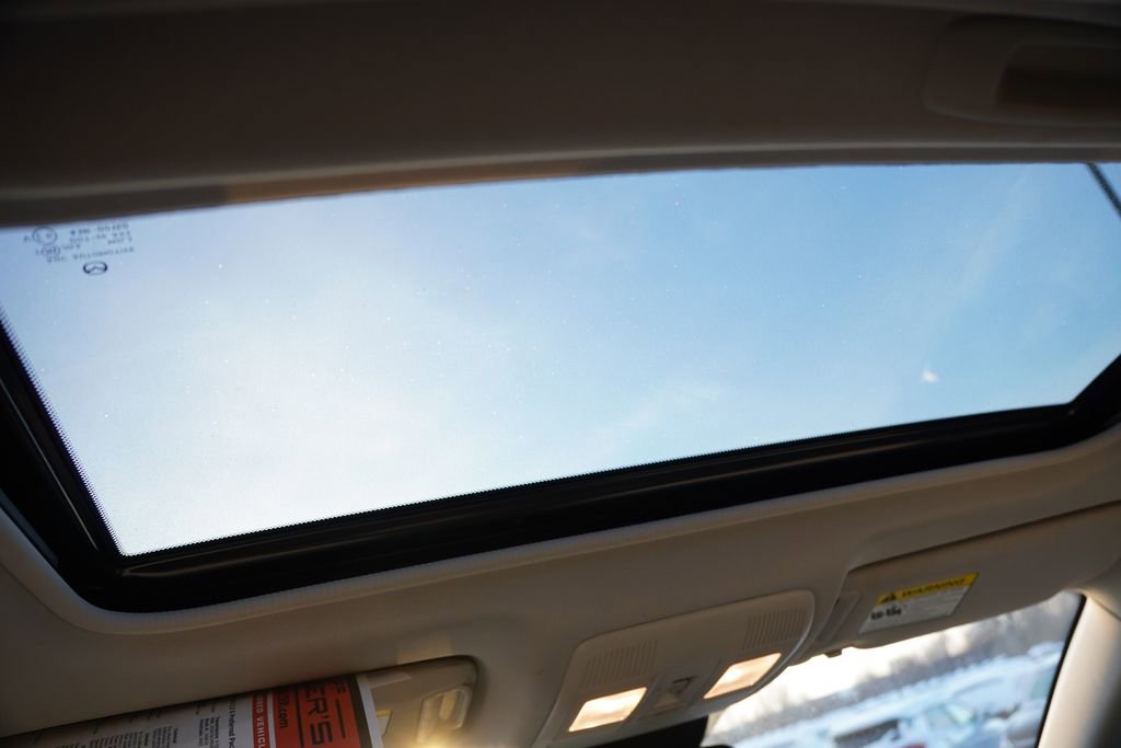 Used 2022 MAZDA CX-5 AWD 2.5 S w/ Preferred Package image 18