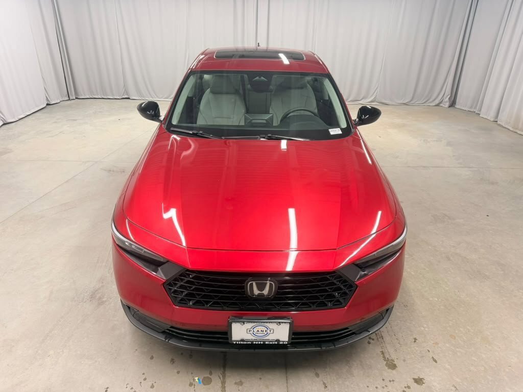 Certified 2025 Honda Accord SE image 5