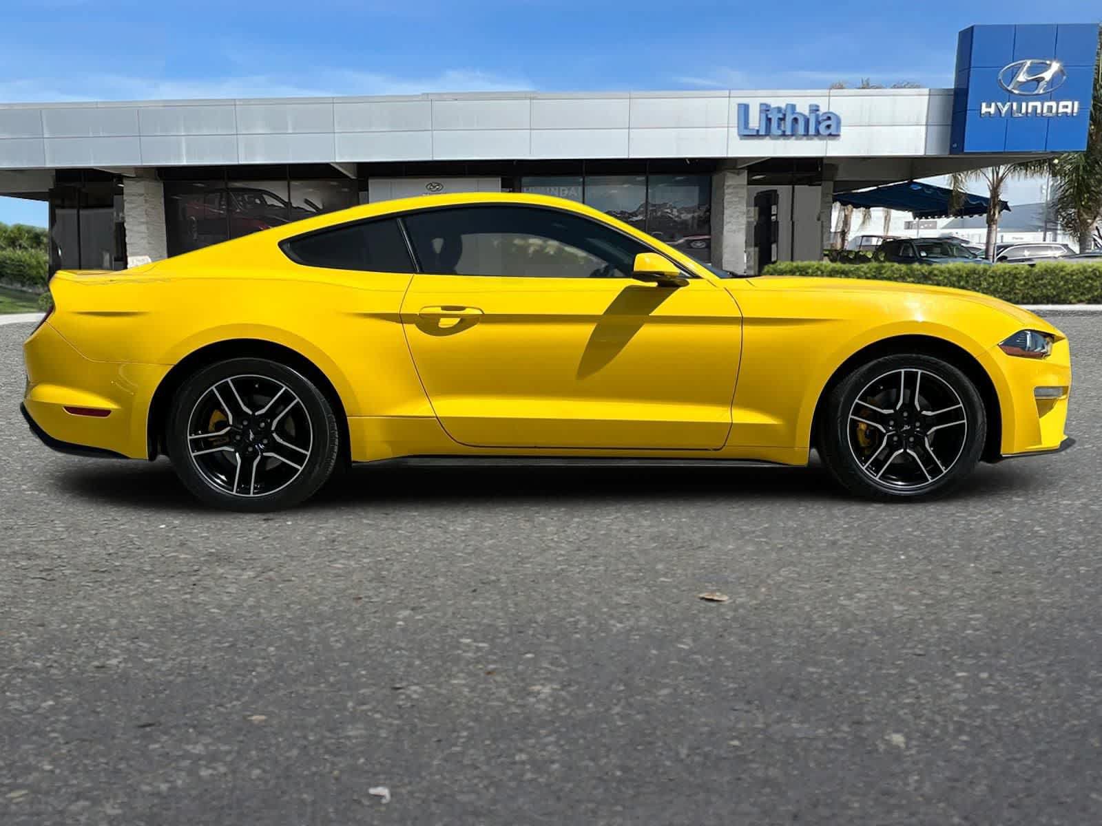 Used 2018 Ford Mustang Premium w/ Equipment Group 201A RWD image 9