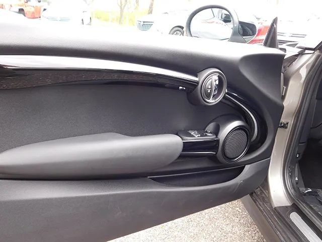 Used 2021 MINI Cooper S w/ 6.5" Touchscreen Package FWD image 9