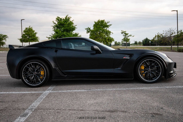 Used 2016 Chevrolet Corvette Z06 w/ 3LZ Preferred Equipment Group RWD image 19