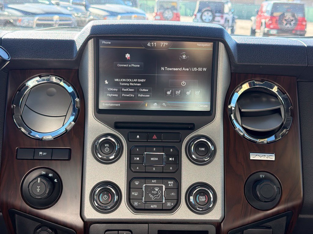 Used 2016 Ford F250 Lariat w/ Lariat Interior Package AWD/4WD image 26