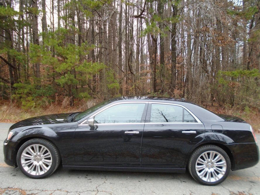 Used 2013 Chrysler 300 C w/ Harman Kardon Audio Group image 8